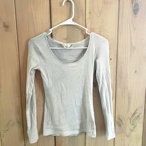 White H&M ribbed long sleeve shirt. Size small.